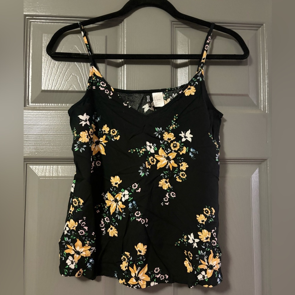 Tank Top‎ Bundle size small